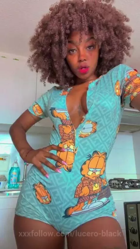 What’s your favorite color? 🔥💦🍑 by lucero-black