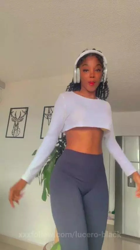 Cute smiles and nice asshole 💦🔥 by lucero-black