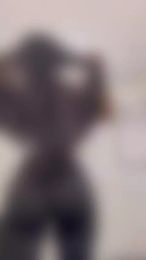 Does my back look good? 😜😜 by lucero-black