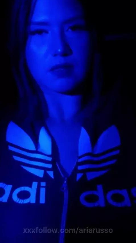 dance with my party neon by ariarusso