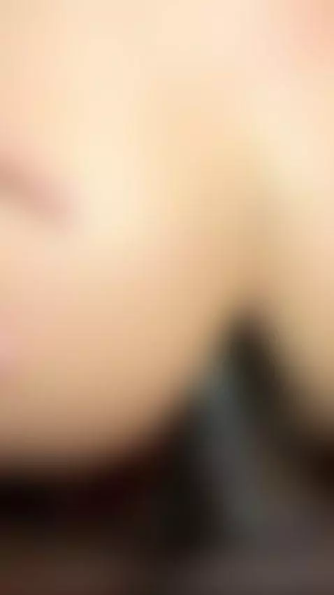 Anal a una enrome verga negra y mojada, que rico 🍑🥵 by anaithomson