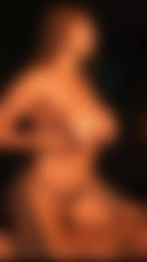 Haciendo rebotar mis tetas mientras siento como me entra has... by anaithomson