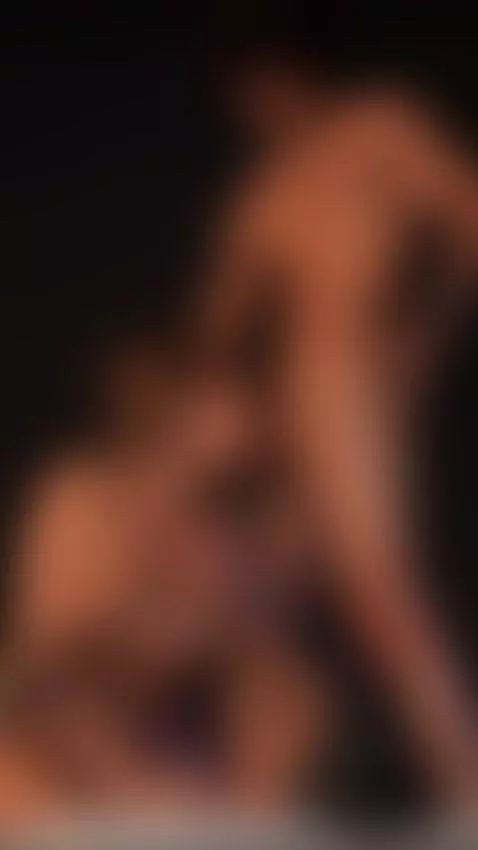 Chupando y monatando para mas placer 🍆🍑💦 by anaithomson