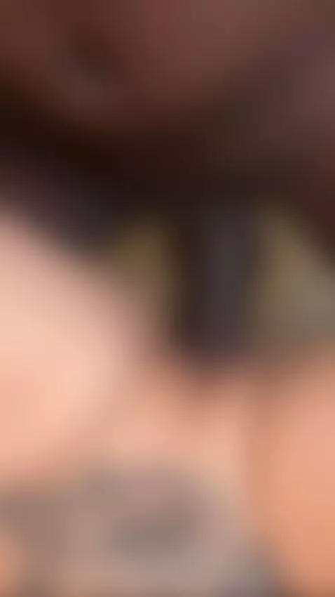 Sintiendo una enorme verga en mi coño apretado🥵 🍆 by anaithomson