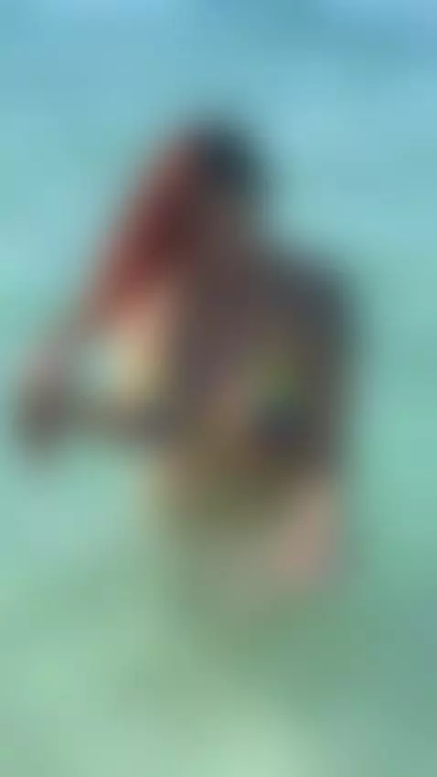 te gusta como rebitan mis bobis en la playa? by anaithomson