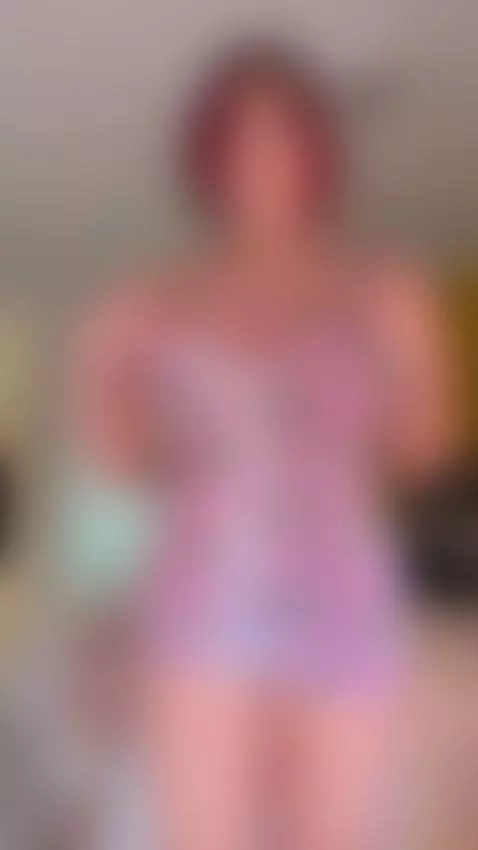 aqui mostrando las tetas de lante de mi tia y ella tambien s... by anaithomson