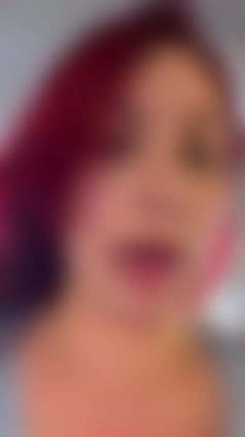 portandome traviesa mi amor, te gusta? by anaithomson