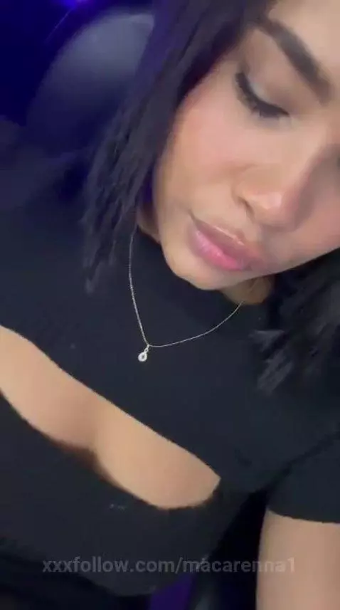 Good night guys!! mmm come and make me horny by macarenna1