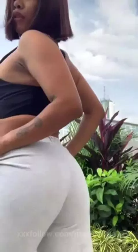 My ass wants to be punished a little! Will you do it? 🍑🔞 by macarenna1