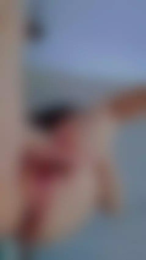 golden shower by dulceivanka