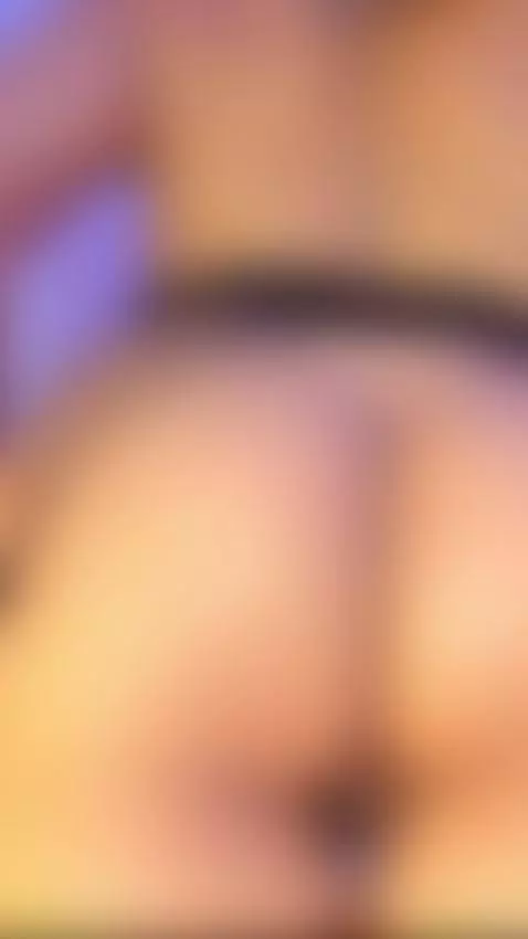 I close the door and let my fantasies out 🚪 by haicel-30