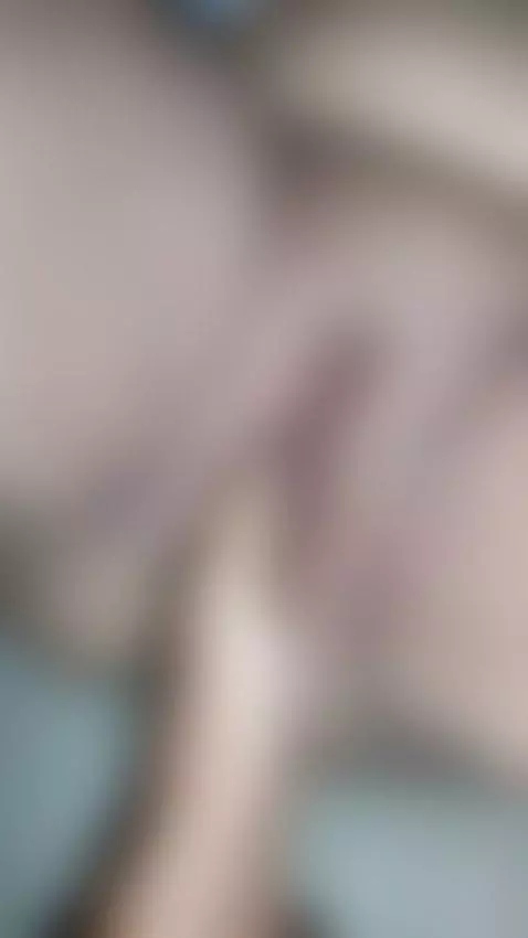 Visit my profile on OnlyFans there you will find more fun. by lauragordita13