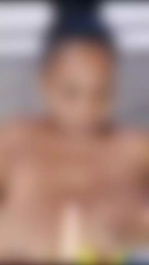 My tits playing with your cock 💦🍒
https://stripchat.com/Oliv... by oliviaburnings