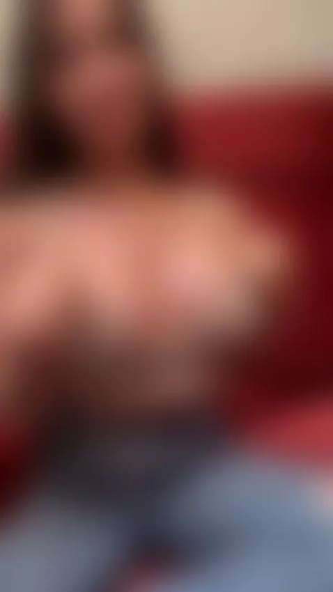 👇find me online by kloedear