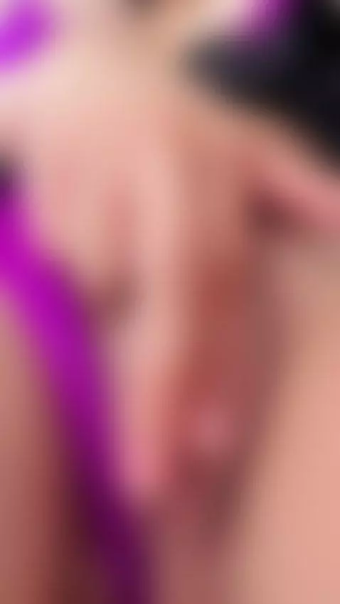 👇Follow me. My suctiptors have a gift. 😜 by kloedear