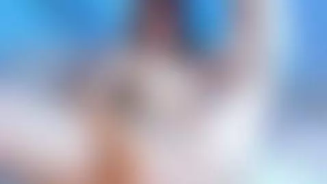 My pussy peeps more and more, I never know when to stop 😈 by emilywithe