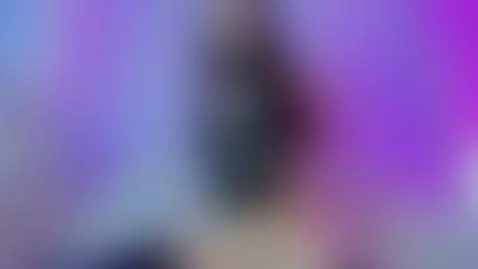 I love bouncing on a good cock by emilywithe