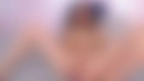 I love how you make my pussy vibrate with pleasure when you ... by emilywithe