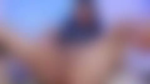 I want you to put your mouth close to my pussy to squirt💦 by emilywithe