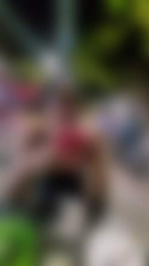 en las calles de colombia jajaja by lascolombianasof