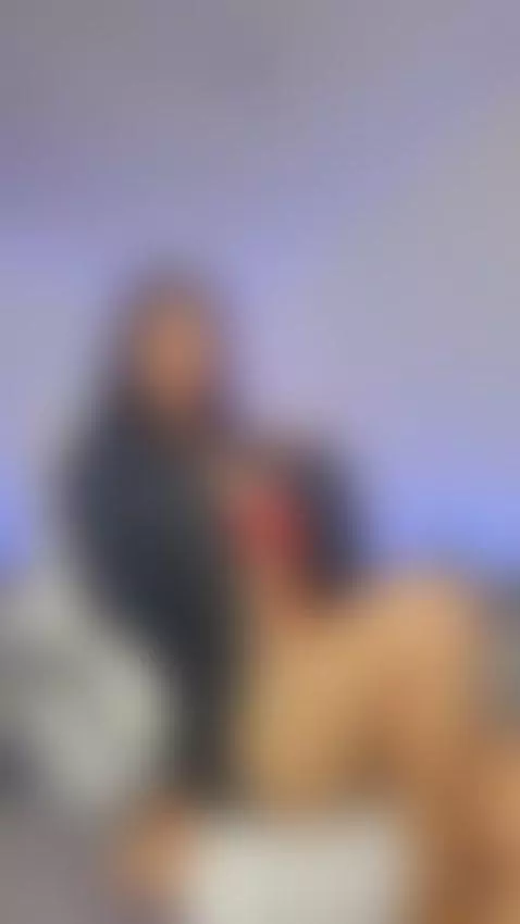 LIVE NOW!! Do u want to meet u! by gia-watsonn