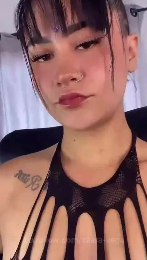 Do u prefer alternative webcam models? by saara-vega