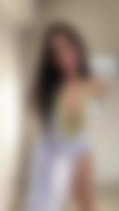 hi, come on here  dont be  shy by isabella-duarte