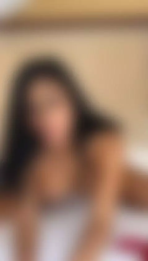 Put me oil by isabella-duarte