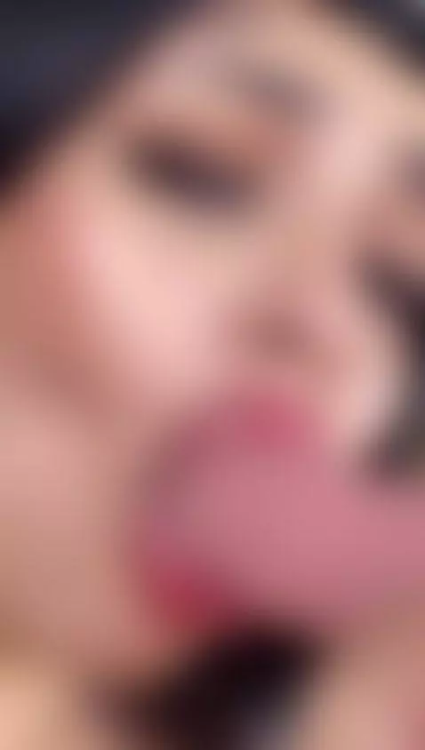 💦💦💦💦mmmm como me gustaa una muy mojada mamada!!! by scarleett-jones