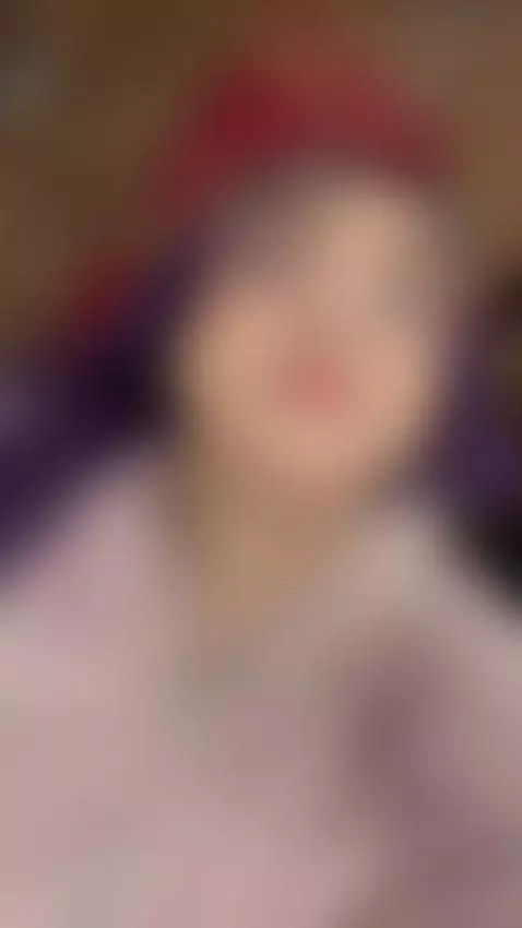 Soft lips, wild thoughts. 🤭 by mai-higurashi