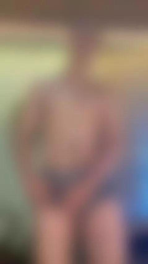 I feel very horny, do not hesitate to visit my pages so you ... by julianhoyos