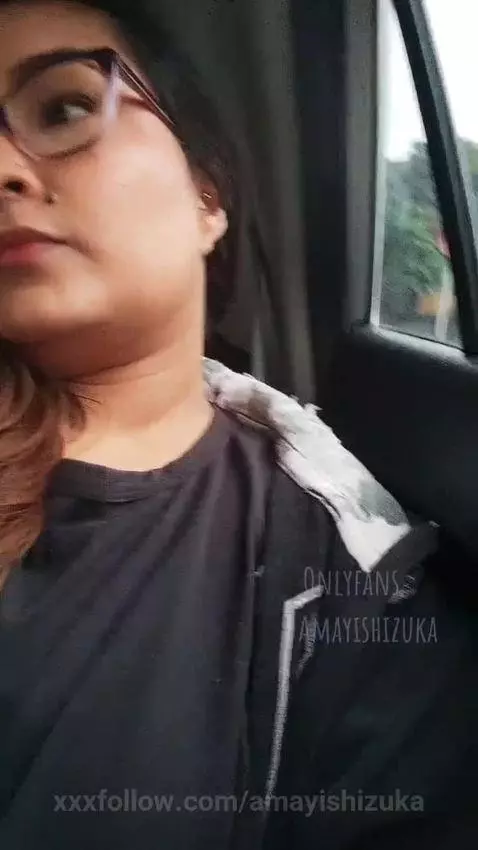 Has the Uber driver seen me? 🤔 by amayishizuka