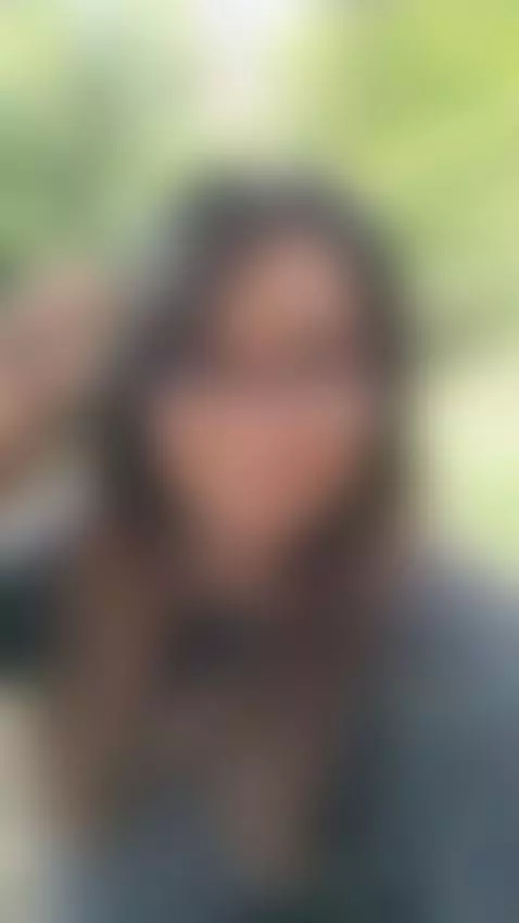 a casual pussy flash by amayishizuka