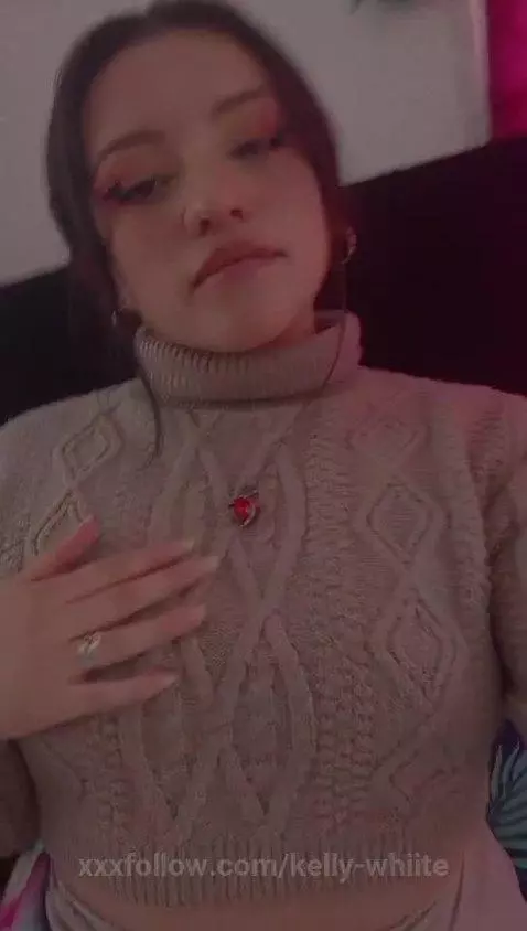 I know your secret 😳 https://www.camsoda.com/kelly-whiite?id... by kelly-whiite