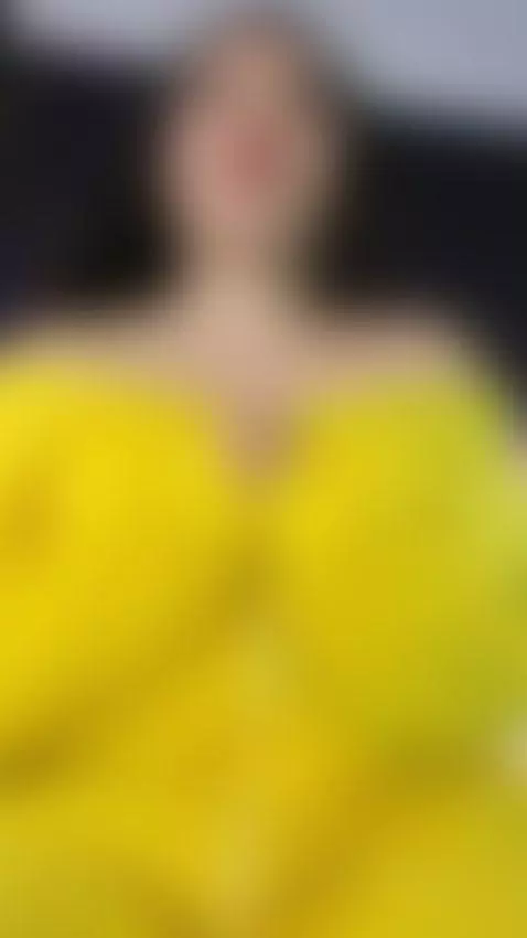 Do you want to see some of my tits?
https://www.camsoda.com/... by kelly-whiite