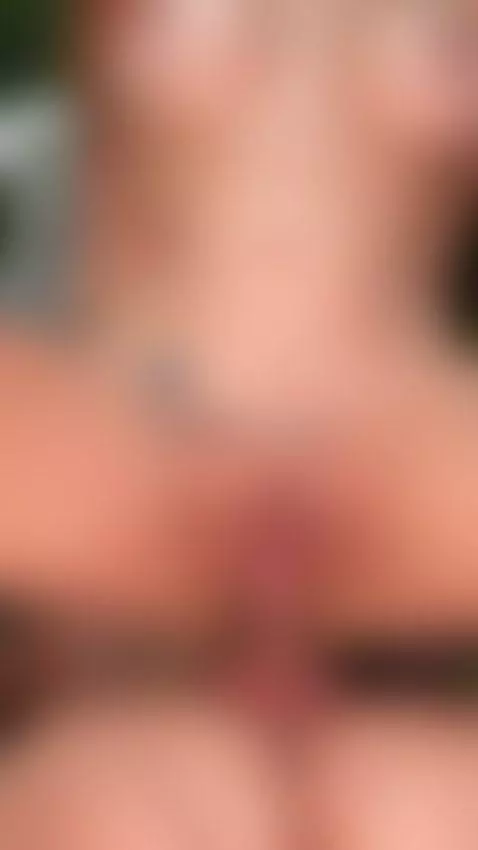 Colombian red hairhead Andrea Castro has another date with B... by brianevansx