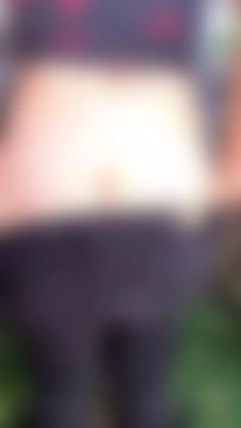 starting here, 😬😇  do you like my ass?  🍑 (can also see my p... by alicehotbooty