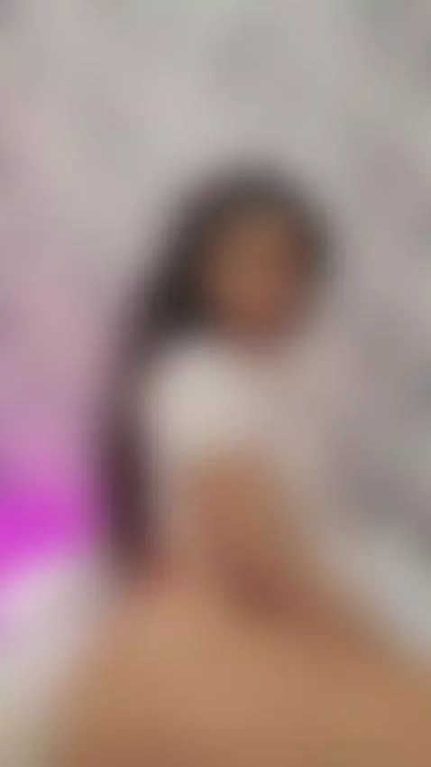 Honey, I would love your company in bed 🍑🥵🔥 by yourfucktoyy