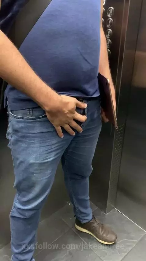 First meeting with my neighbor😈🍆 by jakeandree