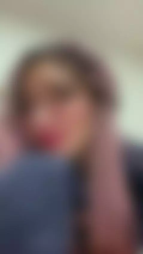 Hellooooooo mira mi bio y sigueme en mis cuentas para mas co... by laureeen