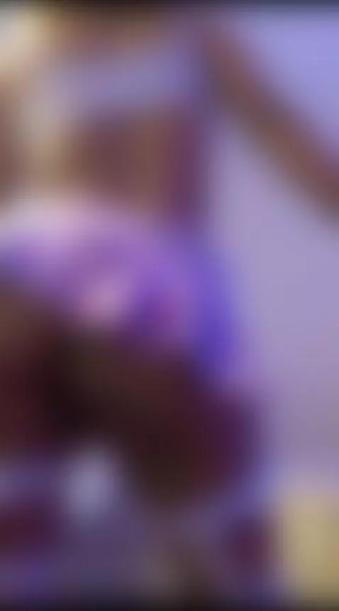 do you like my movements? You can watch them live whenever y... by aliarodriguez