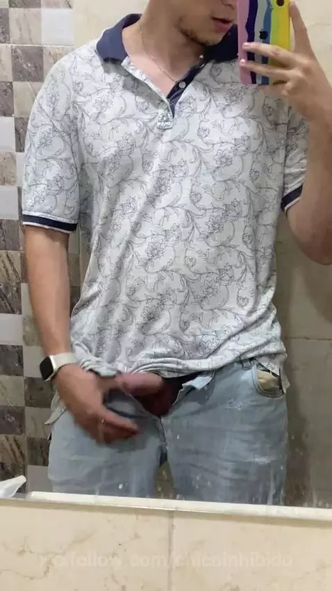 put on your knees by chicoinhibido