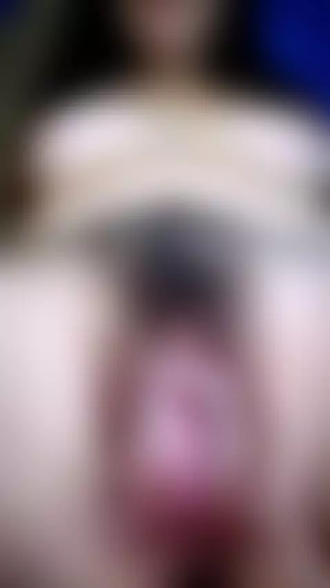 ey ! tu ... espera , abre la boca , toma mi coño , acercate ... by karamelovzla