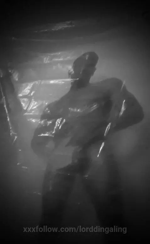 Shower time by lorddingaling