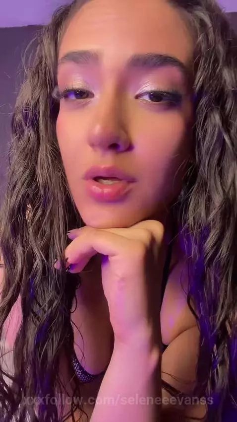 Pow pow bounce & more 🍑 by seleneeevanss