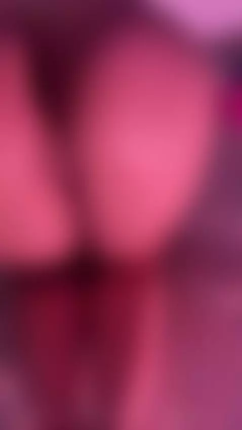 Wanna see the most exclusive view? Pussy presentation in 3..... by seleneeevanss