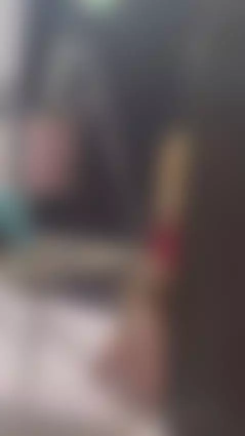 Peeping on me? by sonyagoldxxx