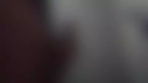 Sólo ligeros movimientos 🫢🫢 by angix18