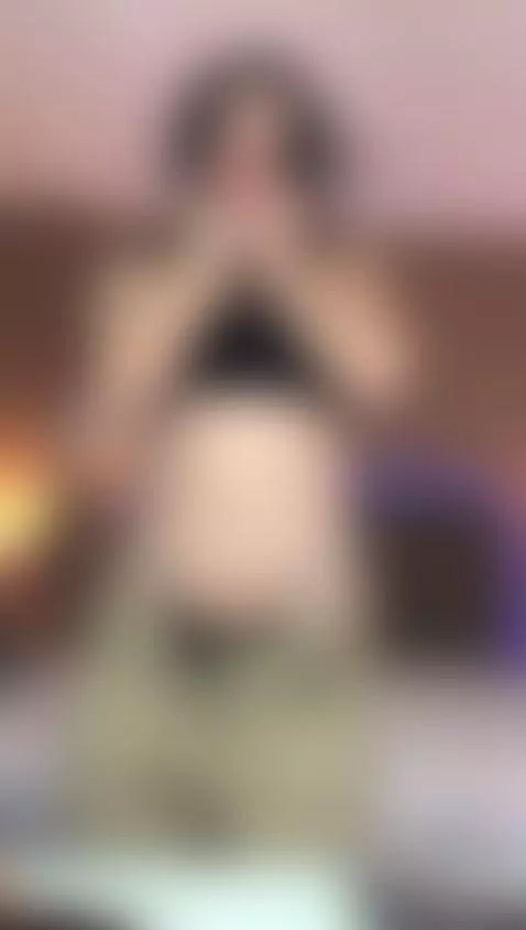 I love touching my body to the rhythm of music, you can see ... by kitylovee