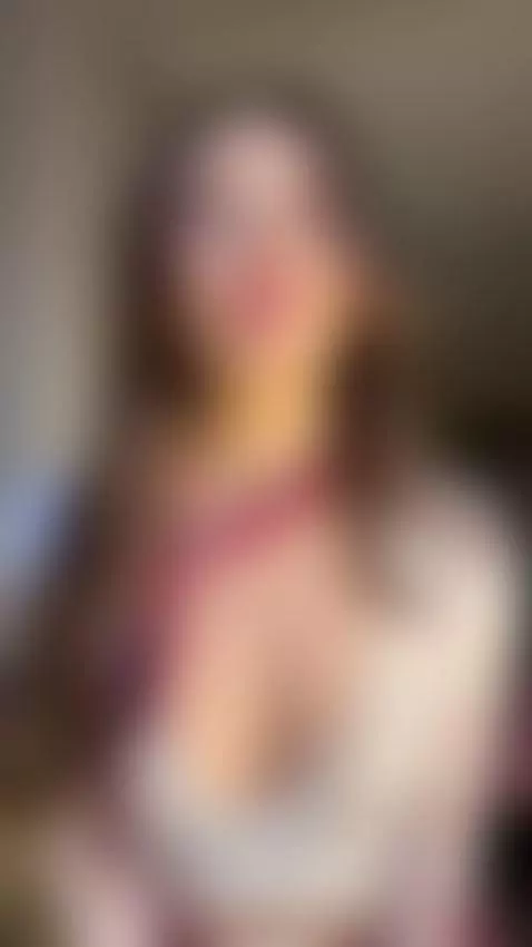 more explicit comment from me on Fansly :) by lorileenpetitekitty